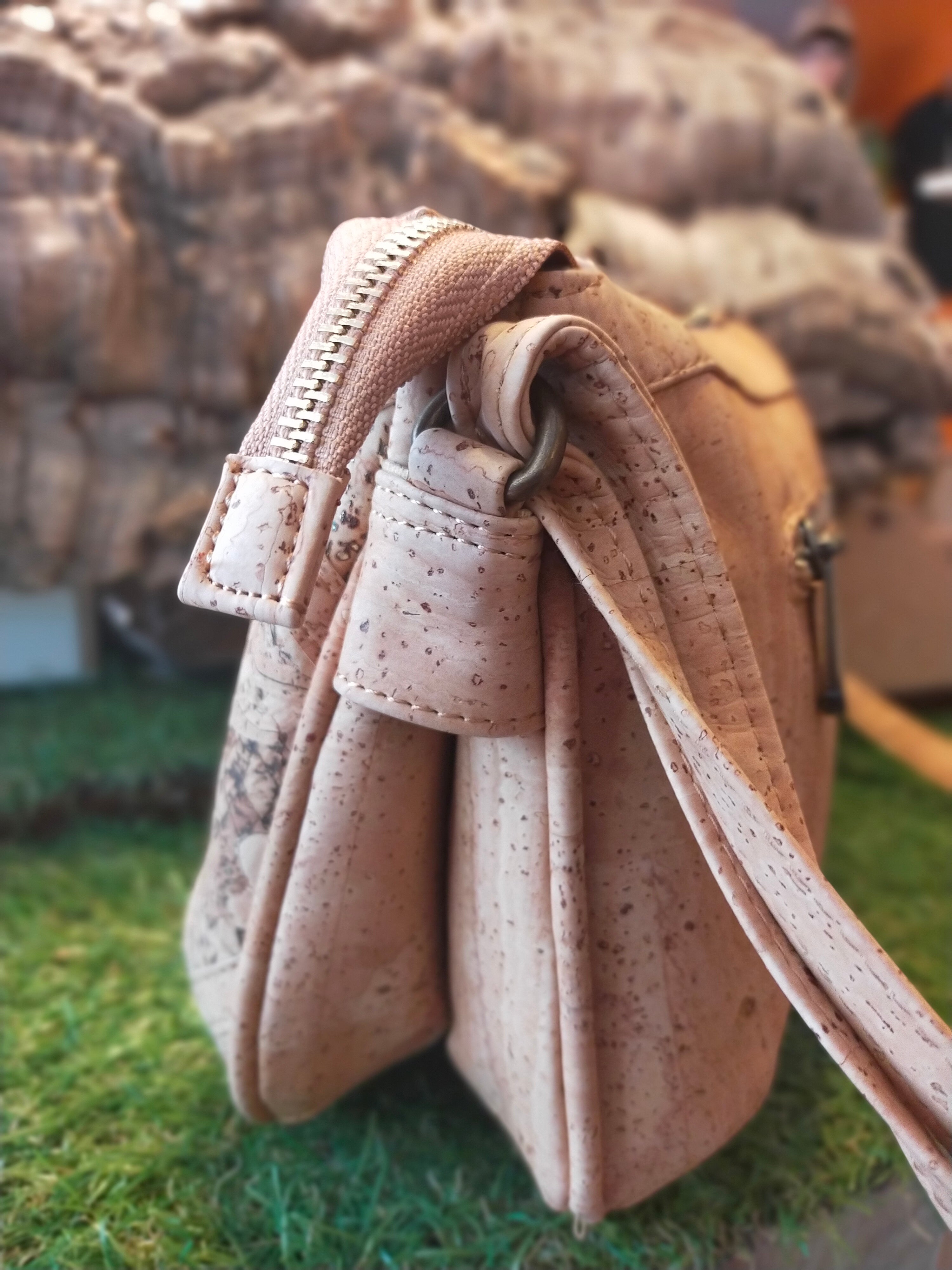 Sac bandoulière en liège double poches